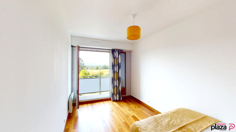 Appartement - 80 m² - 3 pièces