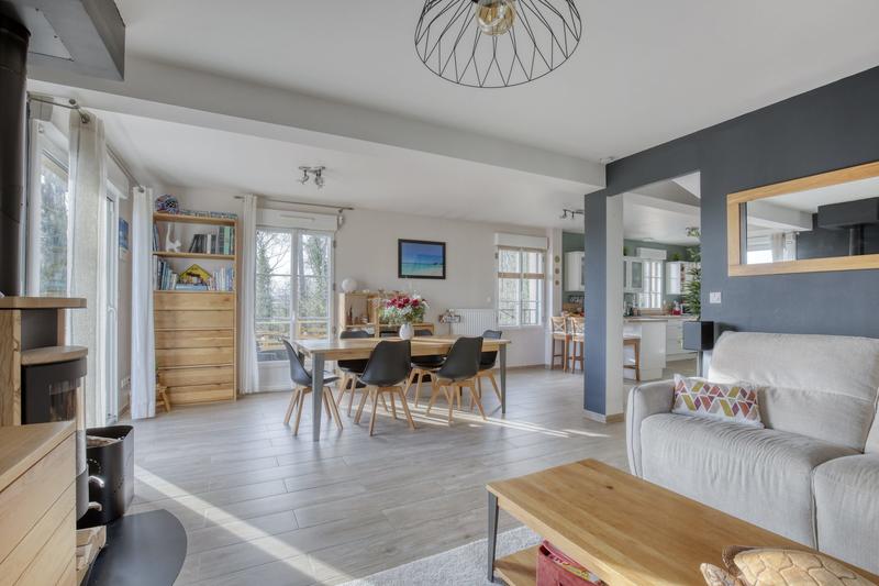 Maison - 128 m² - 7 pièces