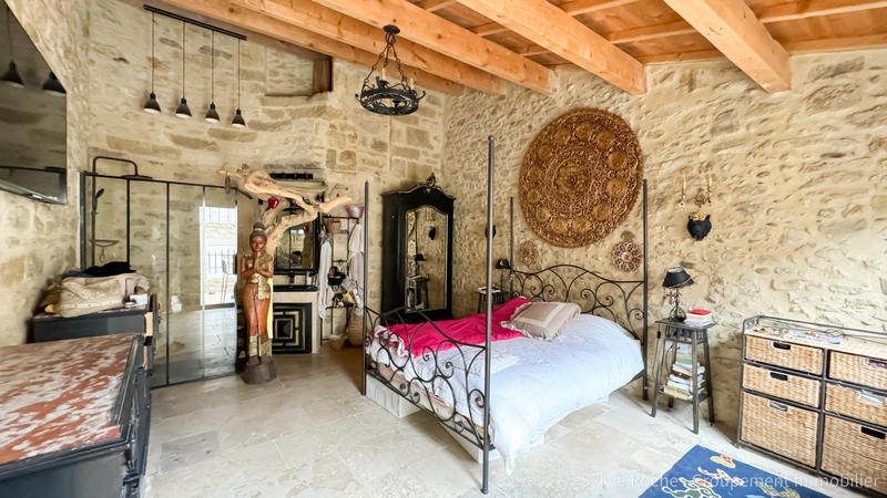 Propriété - 402 m² - 8 pièces