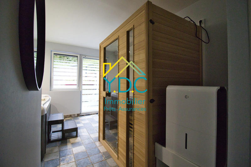 Maison - 105 m² - 4 pièces