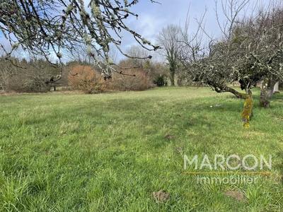 Terrain constructible - 2 361 m²