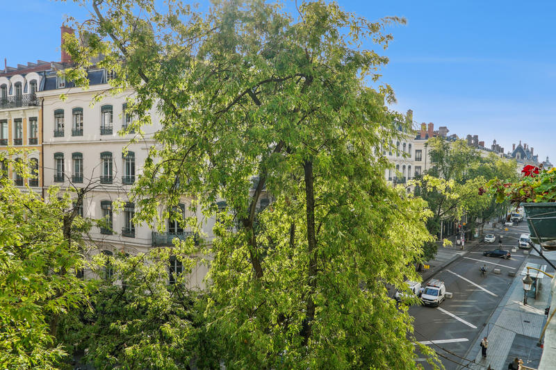 Appartement - 155 m² - 5 pièces