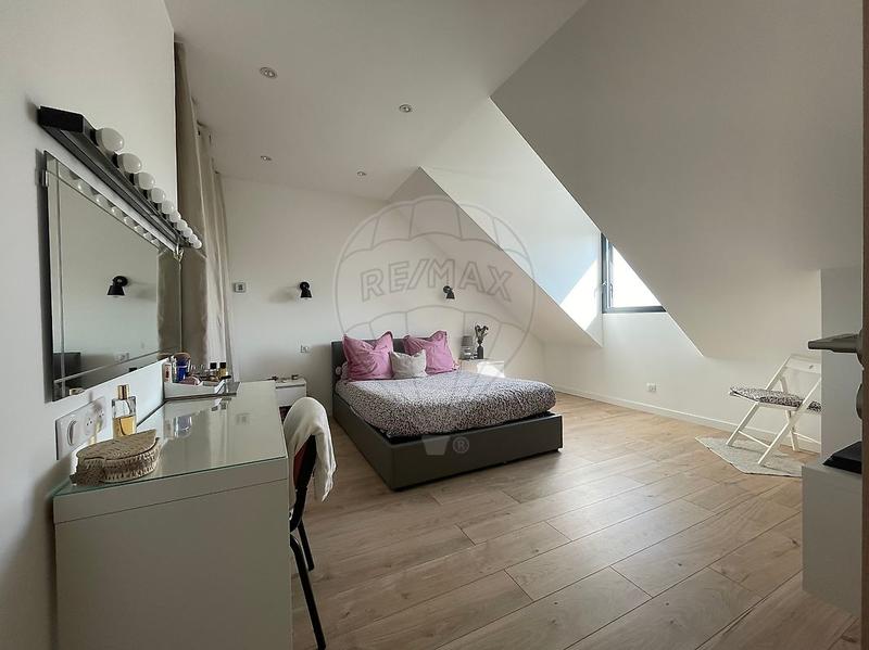 Maison - 167 m² - 5 pièces