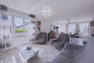 Maison - 121 m² - 6 pièces