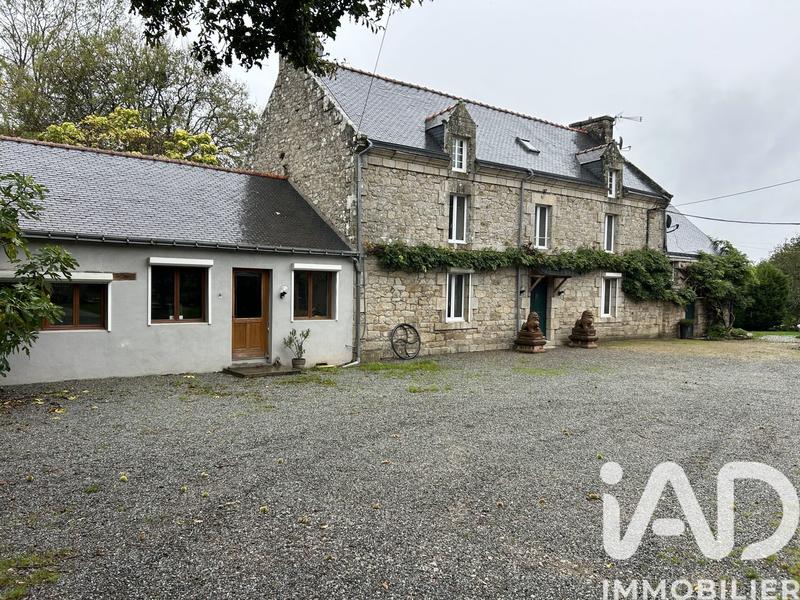 Maison - 354 m² - 14 pièces