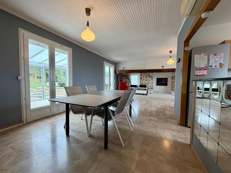 Maison - 137 m² - 6 pièces