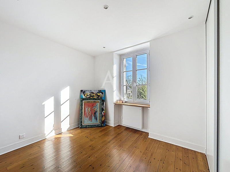 Maison - 87 m² - 5 pièces