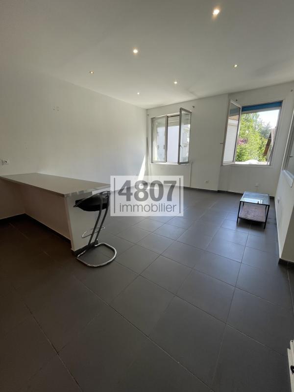 Appartement - 65 m² - 2 pièces