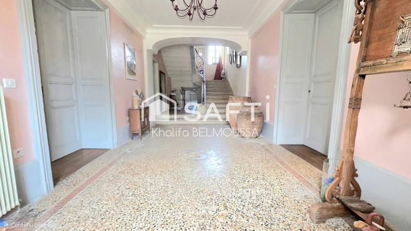 Château - 675 m² - 18 pièces