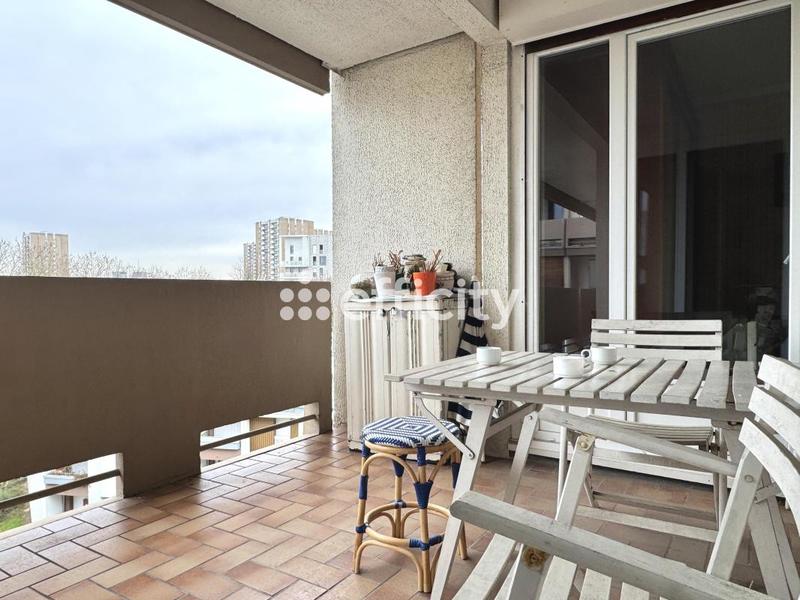 Appartement - 81 m² - 3 pièces