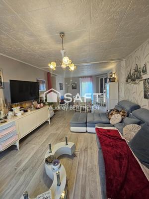 Maison - 256 m² - 8 pièces