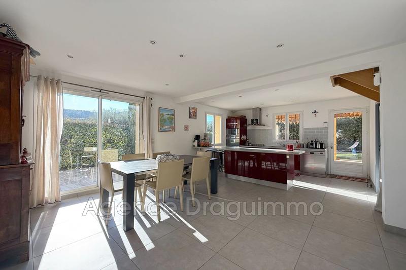 Villa - 141 m² - 5 pièces