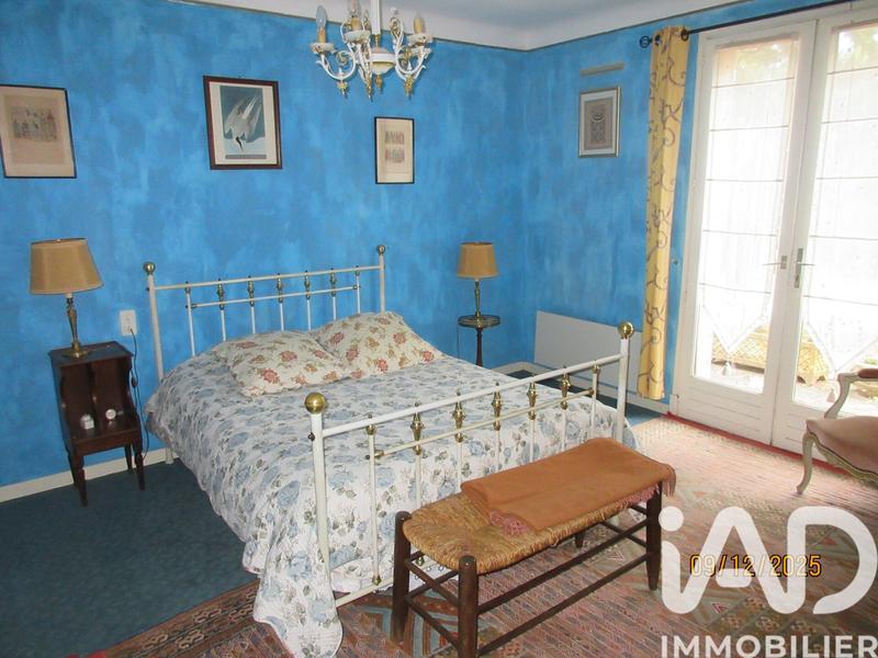 Maison - 275 m² - 10 pièces