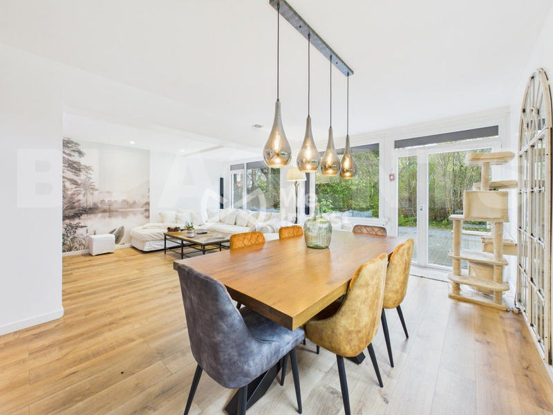 Maison - 138 m² - 6 pièces