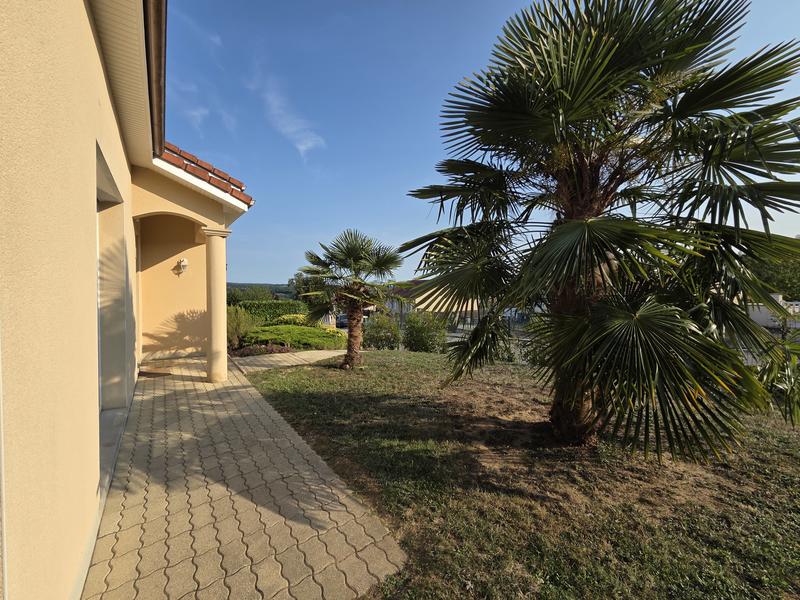 Maison - 104 m² - 6 pièces