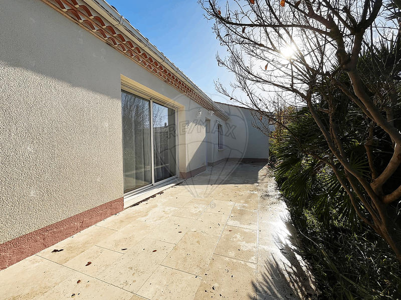 Maison - 207 m² - 8 pièces