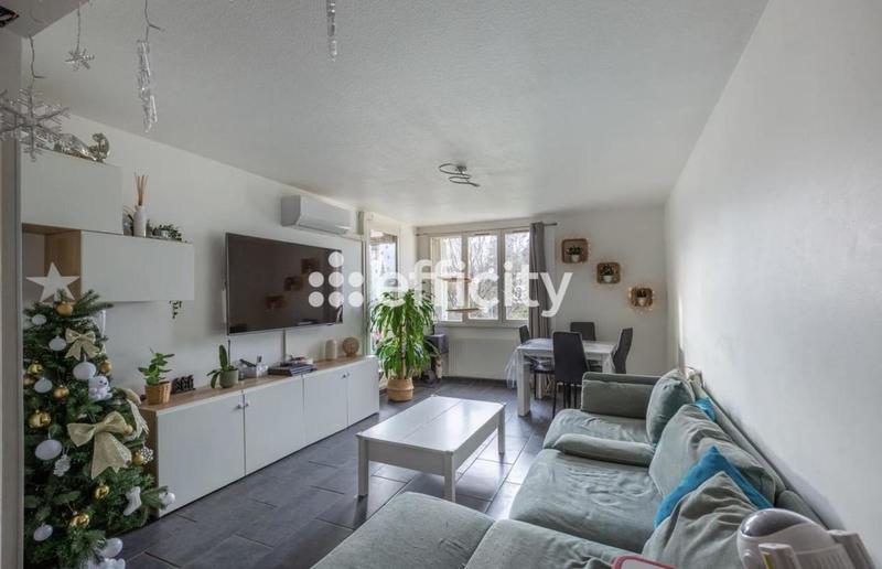 Appartement - 81 m² - 4 pièces