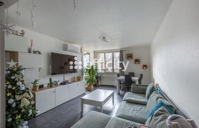 Appartement - 81 m² - 4 pièces