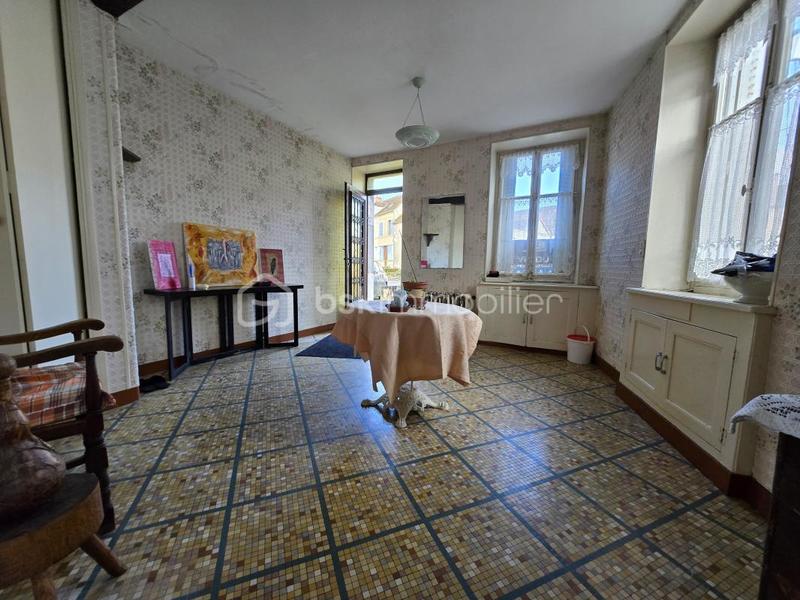 Maison en pierre - 185 m² - 6 pièces