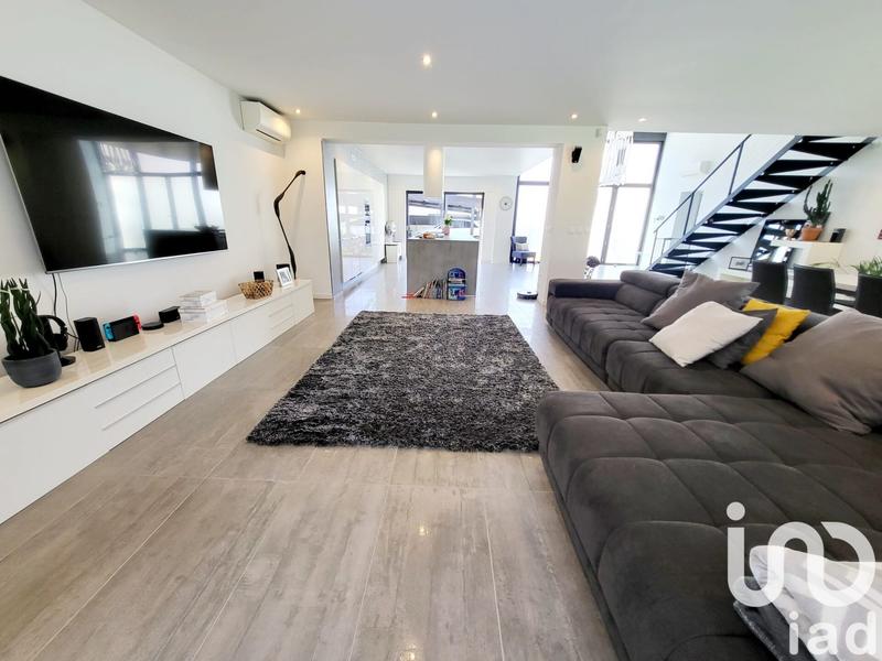 Maison de maîtres - 376 m² - 9 pièces