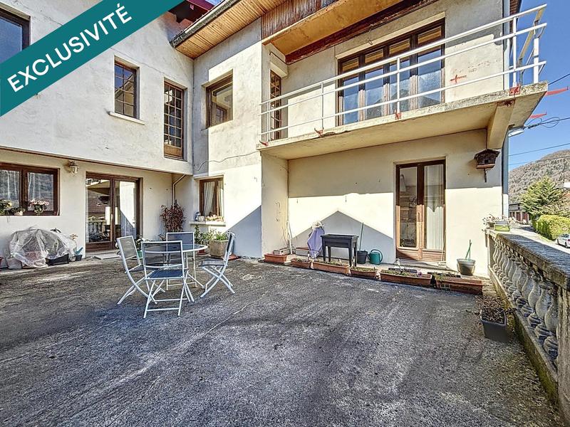 Appartement - 117 m² - 7 pièces