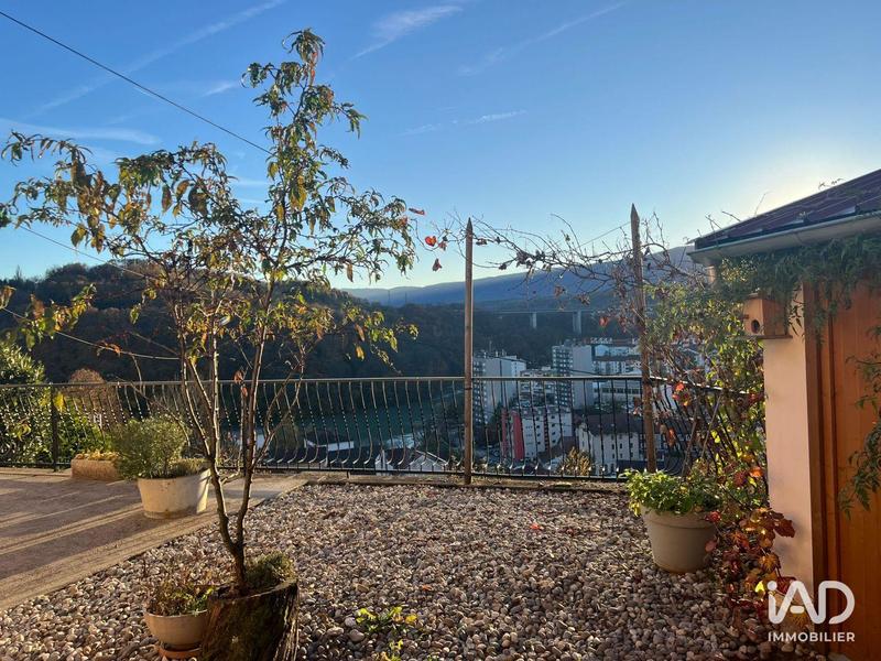 Maison - 155 m² - 5 pièces