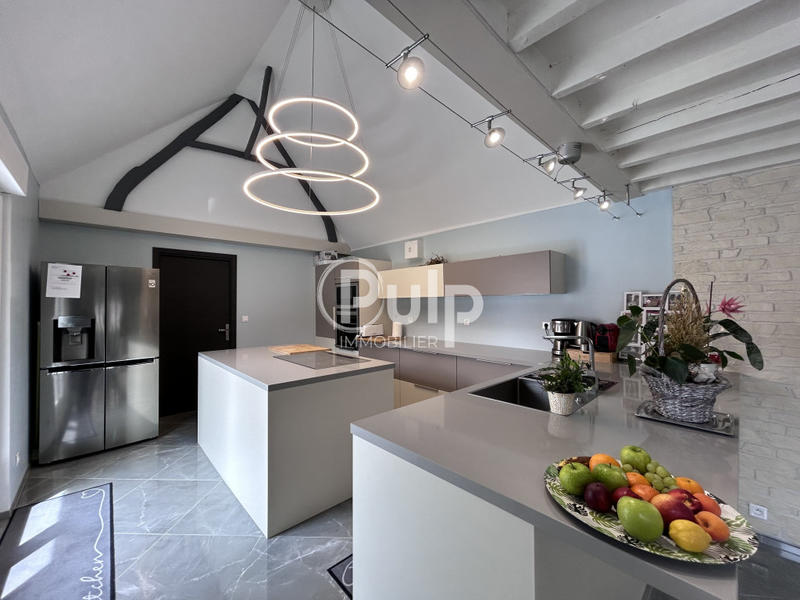 Corps de ferme - 207 m² - 7 pièces