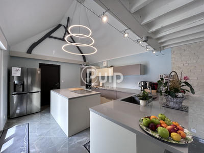 Corps de ferme - 207 m² - 7 pièces