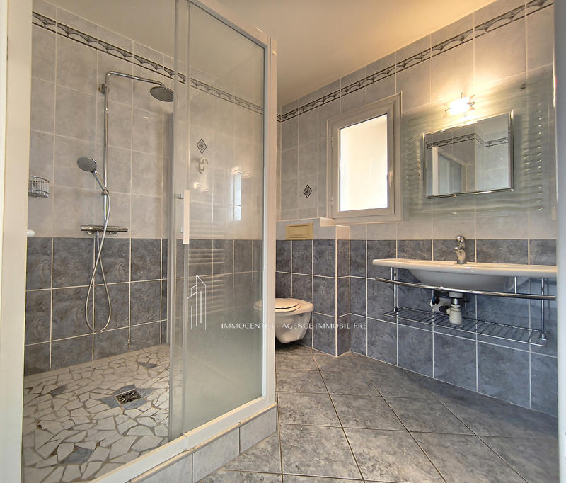 Appartement - 160 m² - 4 pièces