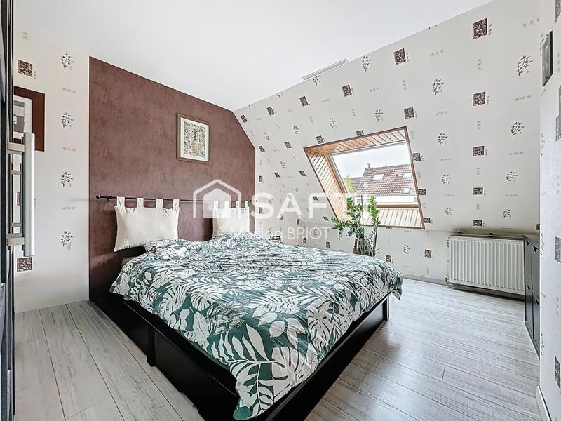 Maison - 137 m² - 6 pièces