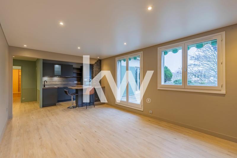 Appartement - 81 m² - 3 pièces