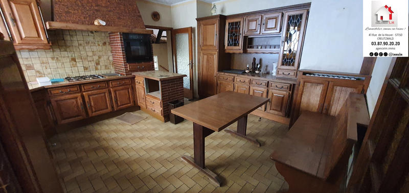 Maison - 223 m² - 8 pièces