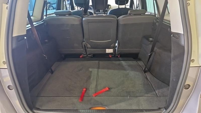 Renault Grand Scénic III dci 110 energy eco2 limited 7 pl