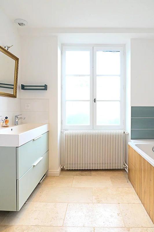 Maison - 330 m² - 13 pièces