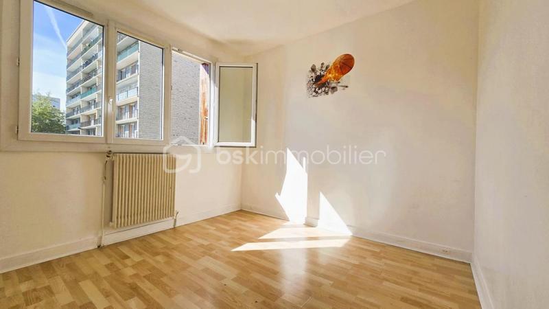 Appartement - 111 m² - 6 pièces