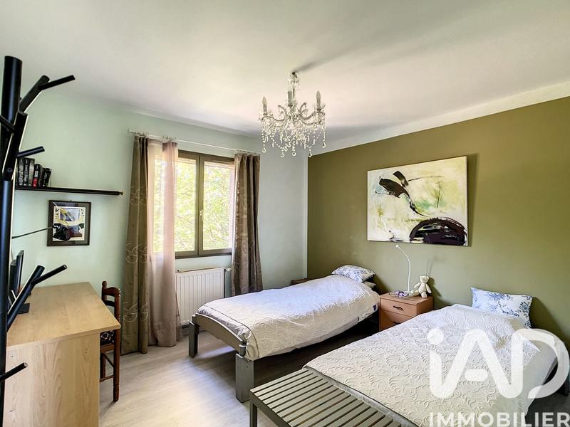 Maison - 255 m² - 7 pièces