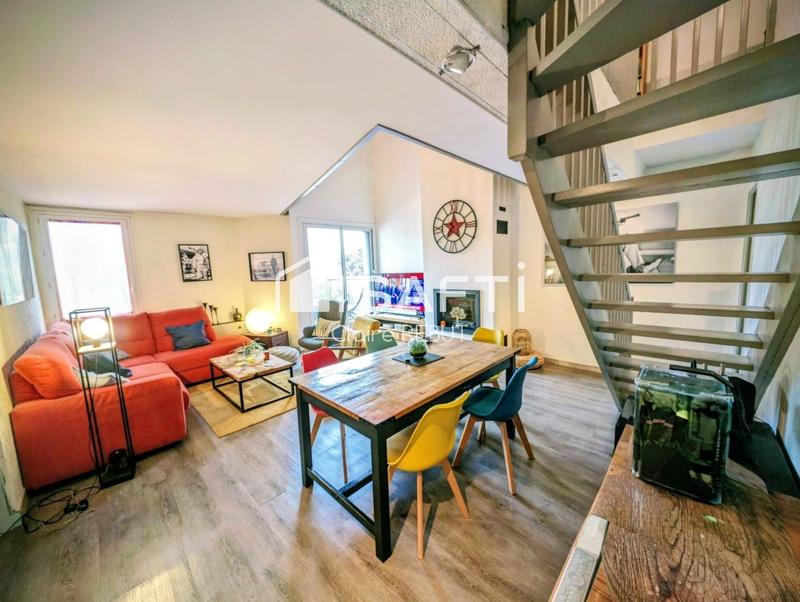 Appartement - 115 m² - 5 pièces