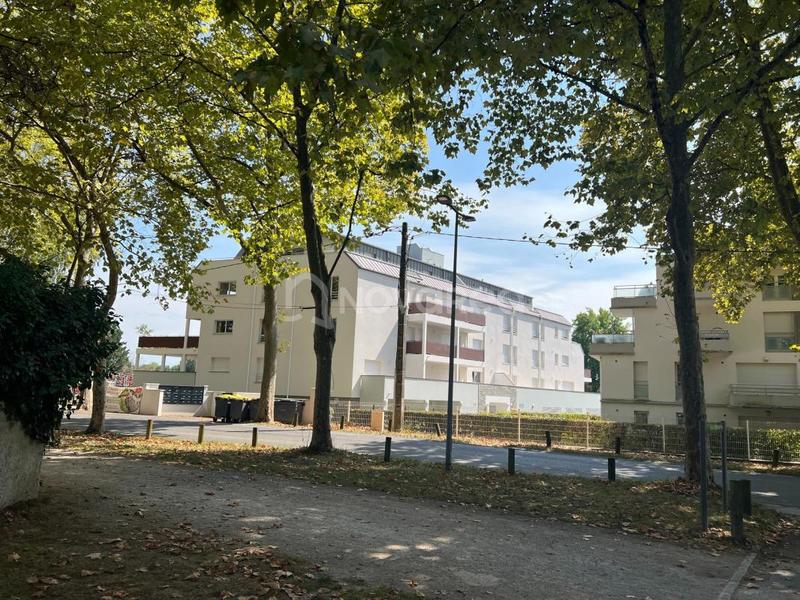 Appartement - 77 m² - 3 pièces