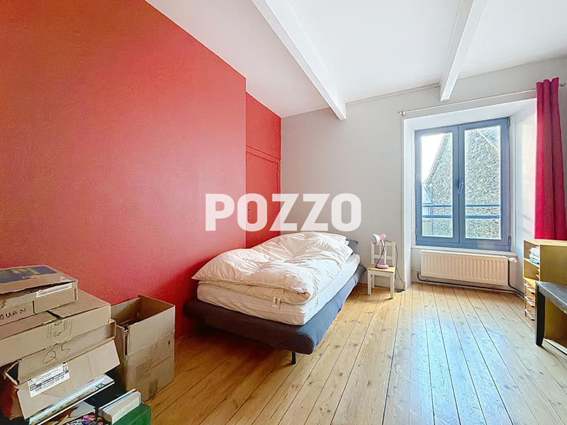 Maison - 182 m² - 6 pièces