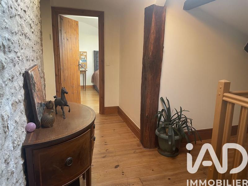 Maison - 205 m² - 7 pièces