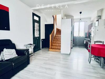 Maison - 105 m² - 6 pièces