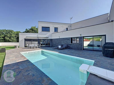 Maison - 150 m² - 6 pièces