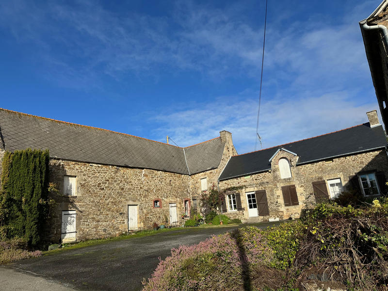 Propriété - 85 m² - 5 pièces