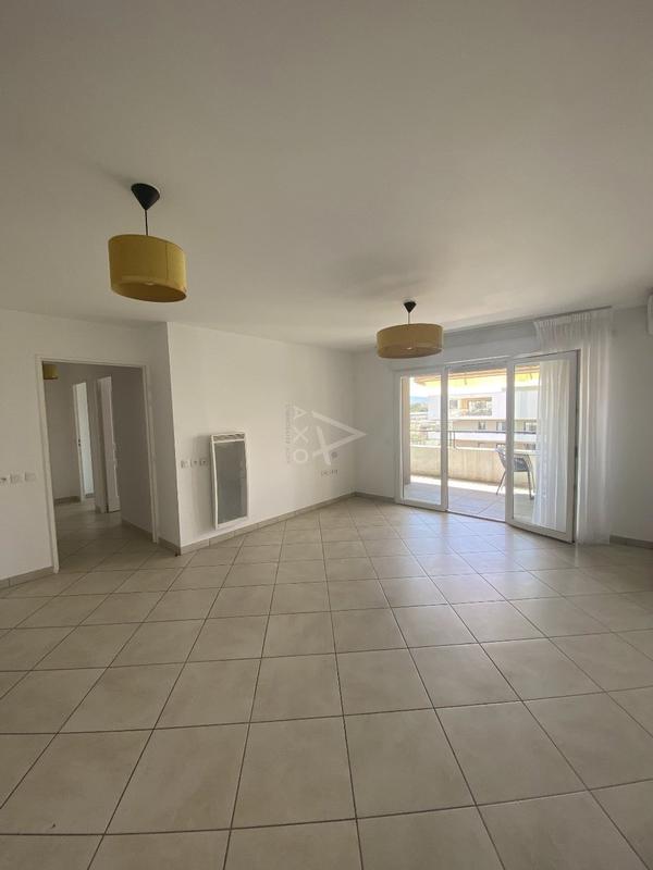 Appartement - 60 m² - 3 pièces