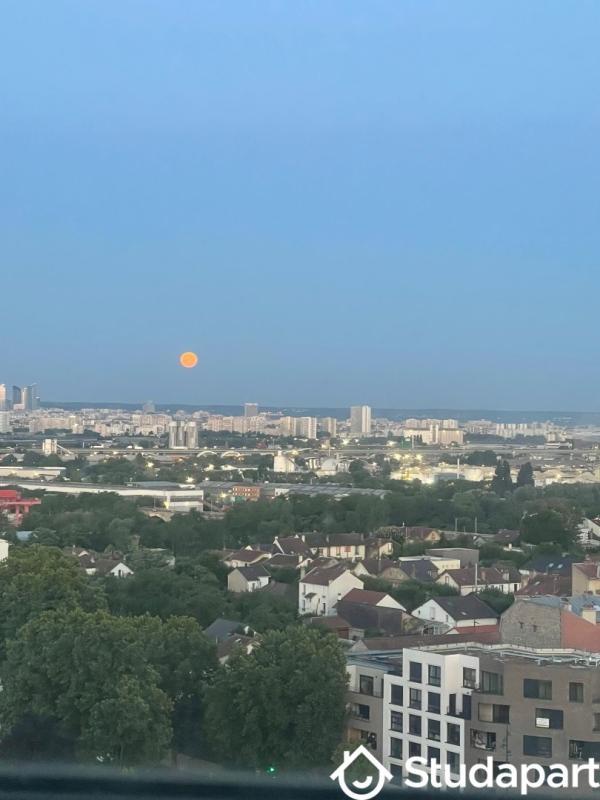 Chambre - 11 m² - 1 pièce