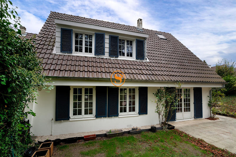 Maison - 135 m² - 5 pièces