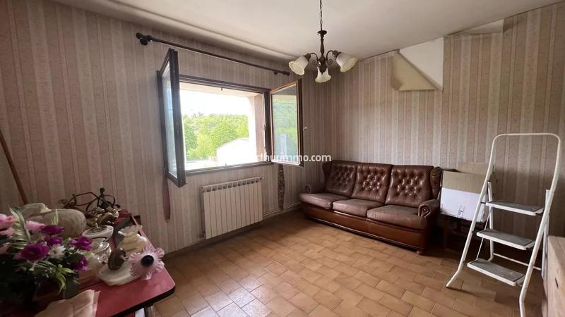 Maison - 168 m² - 10 pièces