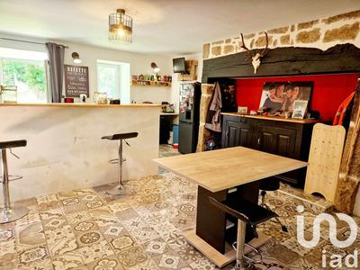 Maison - 97 m² - 5 pièces