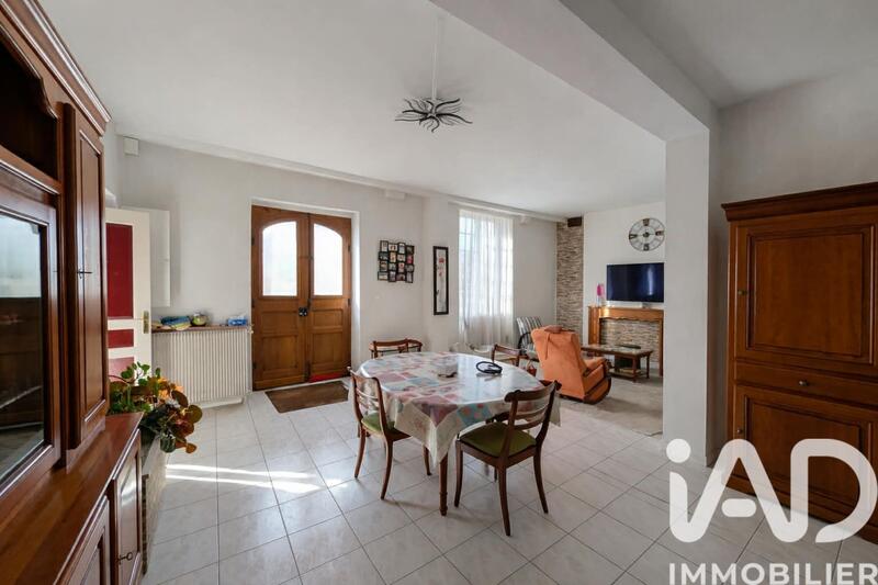 Maison - 288 m² - 11 pièces