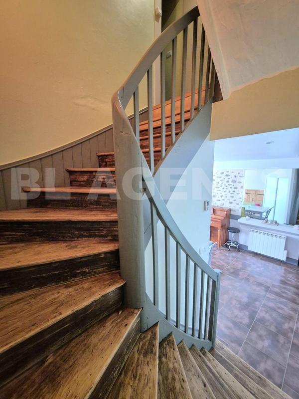 Maison - 137 m² - 5 pièces